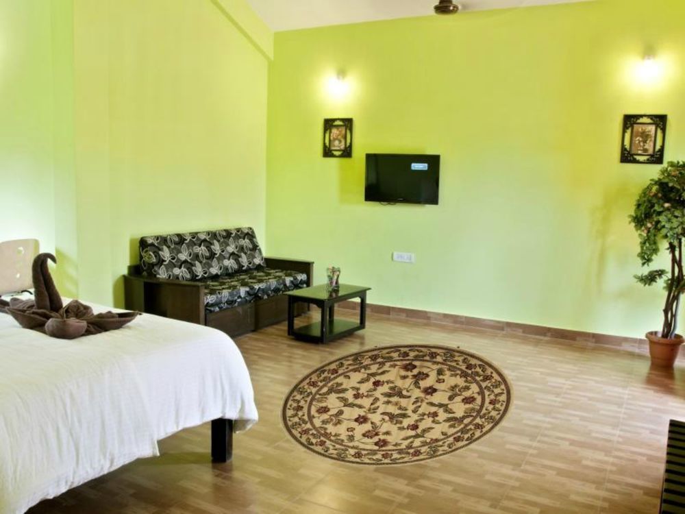 Marina Bay Beach Resort Кандолим Экстерьер фото